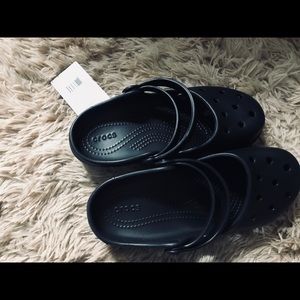 Crocs black